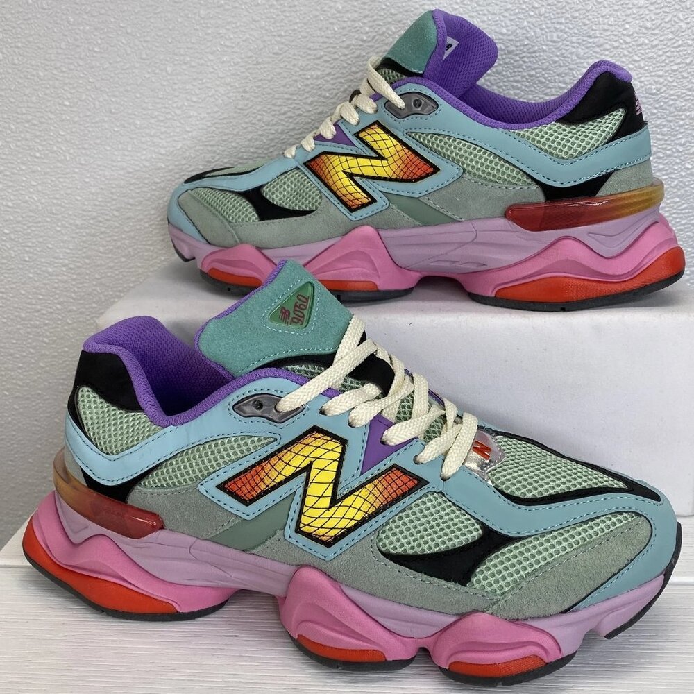 New Balance 9060 Warped Men's Size 8.5 Suede/Mesh Green Casual Lace Up Sneakers